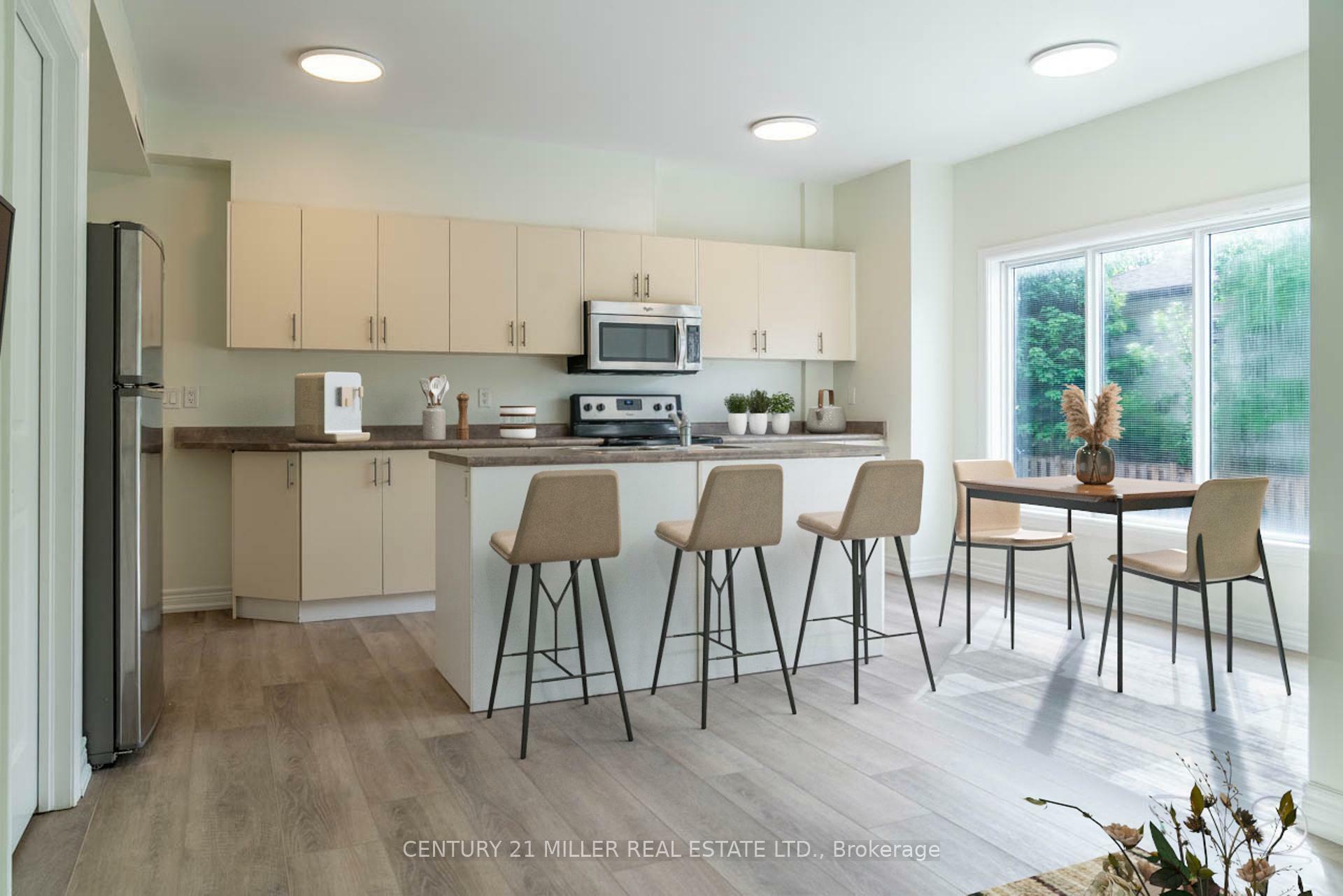 Property Photo:  174 Bronte Street S 202  ON L9T 1Y8 