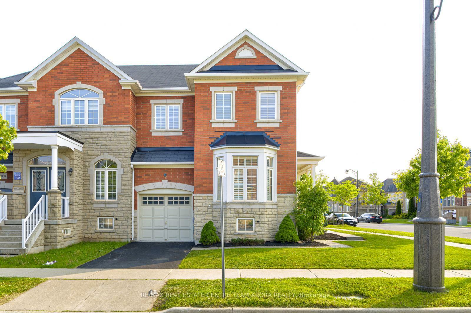 Property Photo: 28 Sixteen Mile Drive ON L6M 0S7