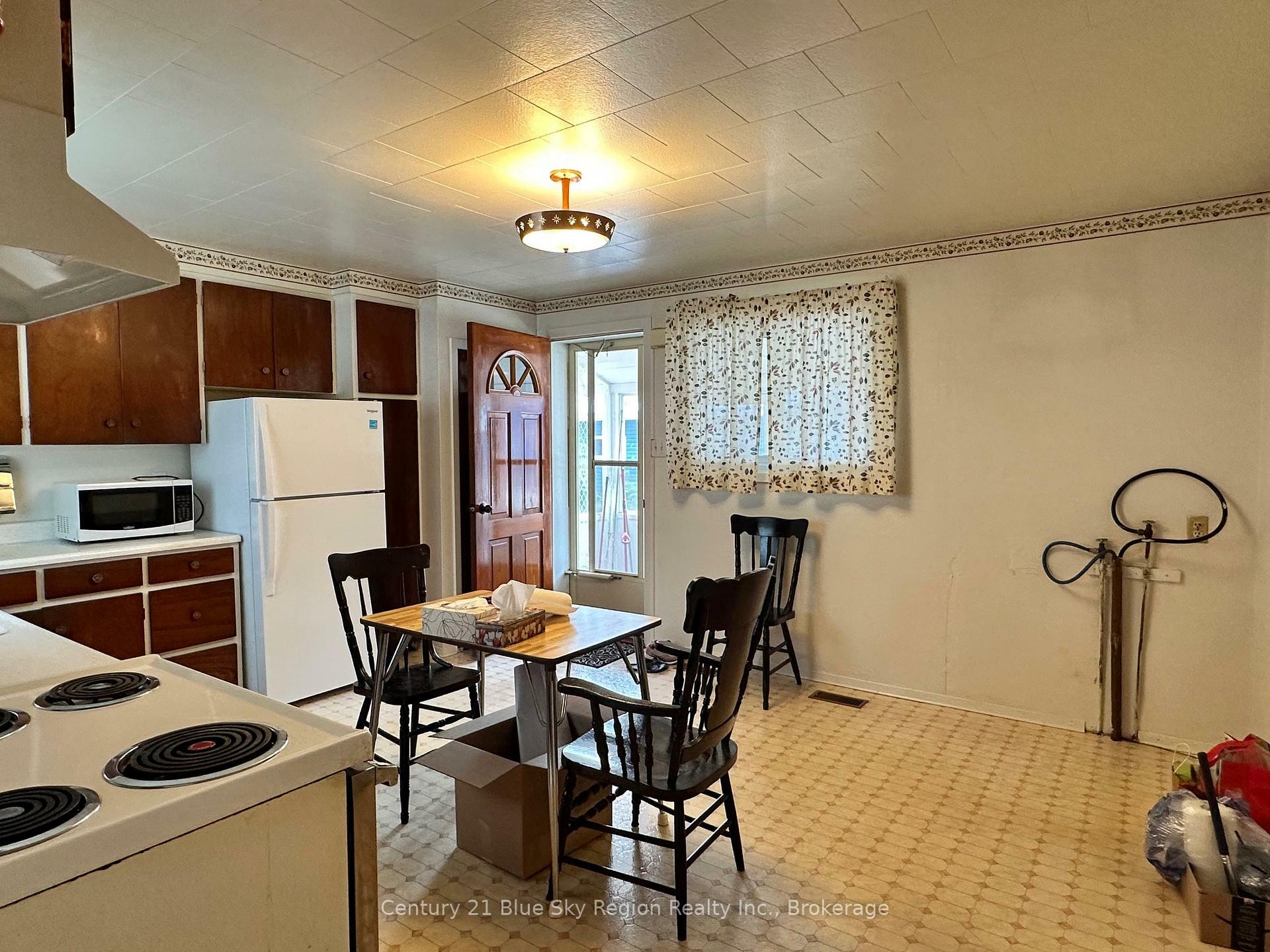 Photo de la propriété: 461 Brydges Street ON P0H 1V0