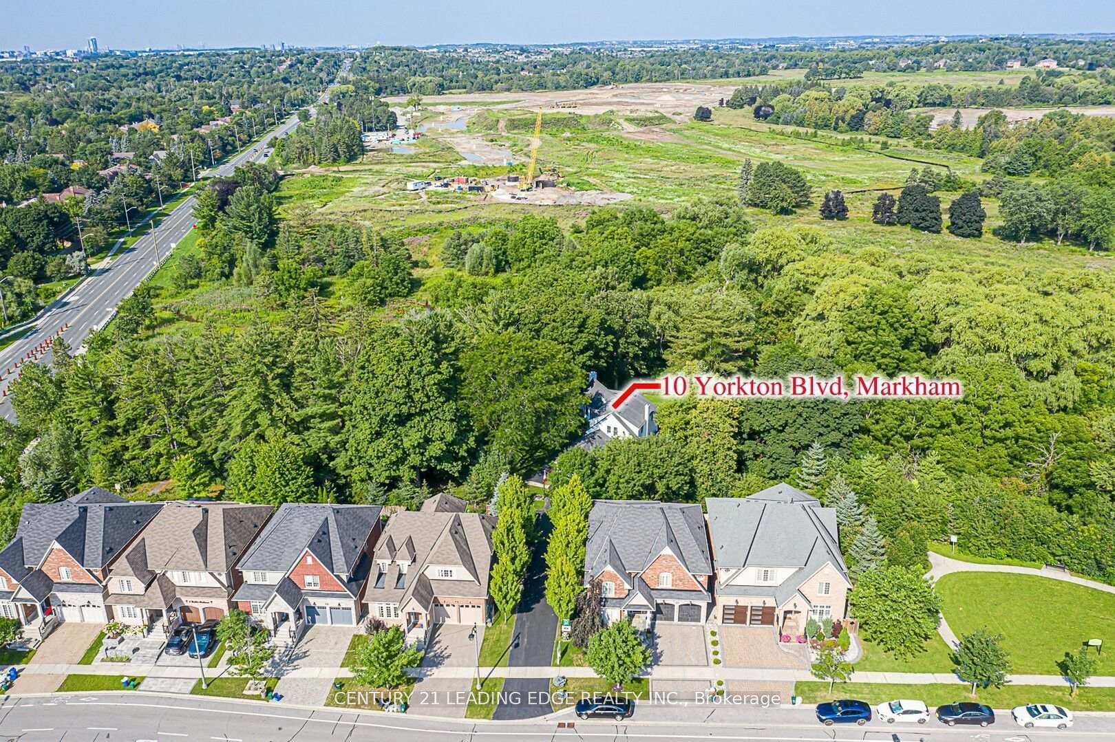 Property Photo: 10 Yorkton Boulevard ON L6C 0J9