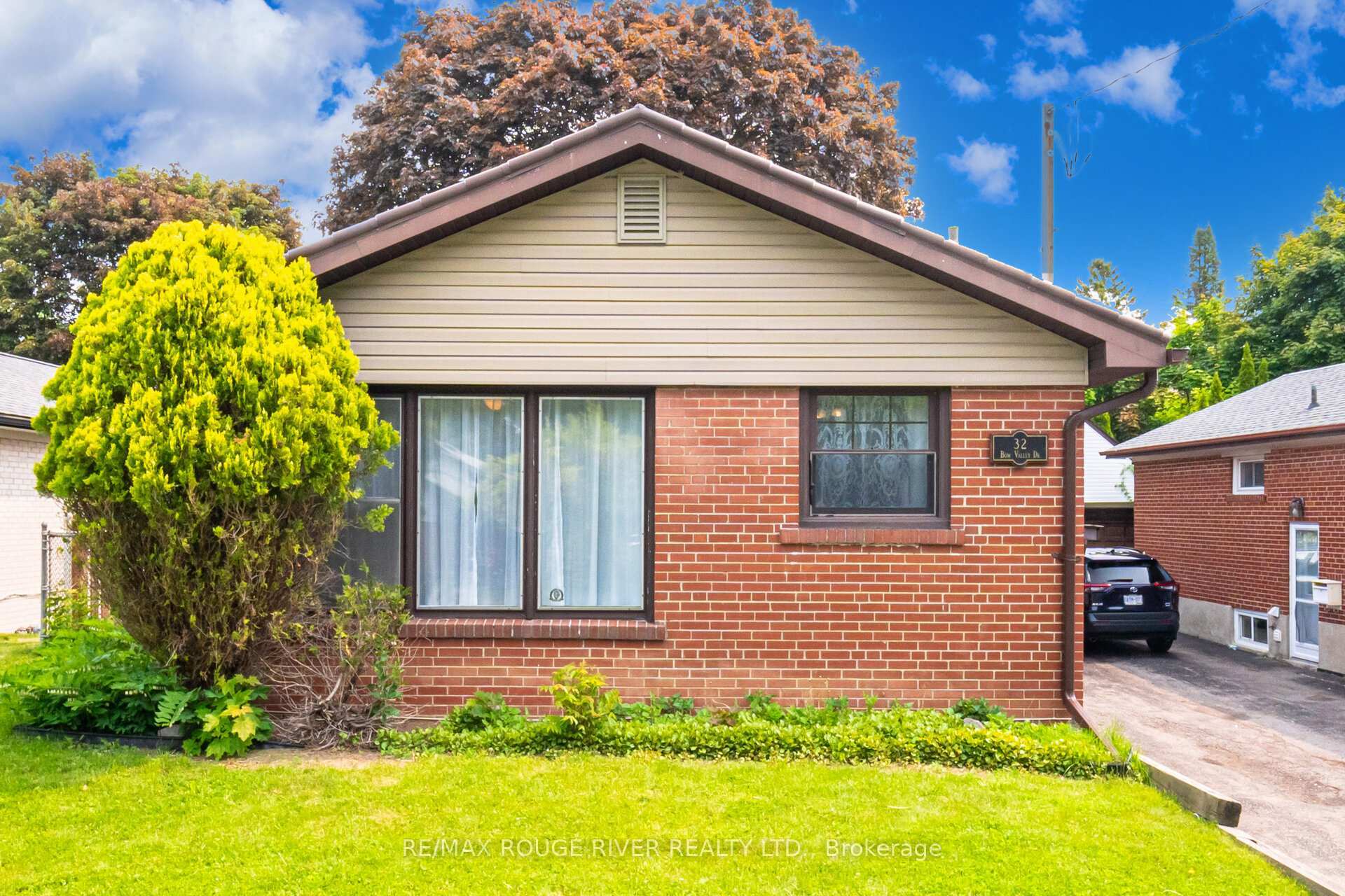 32 Bow Valley Drive  Toronto ON M1G 3J6 photo