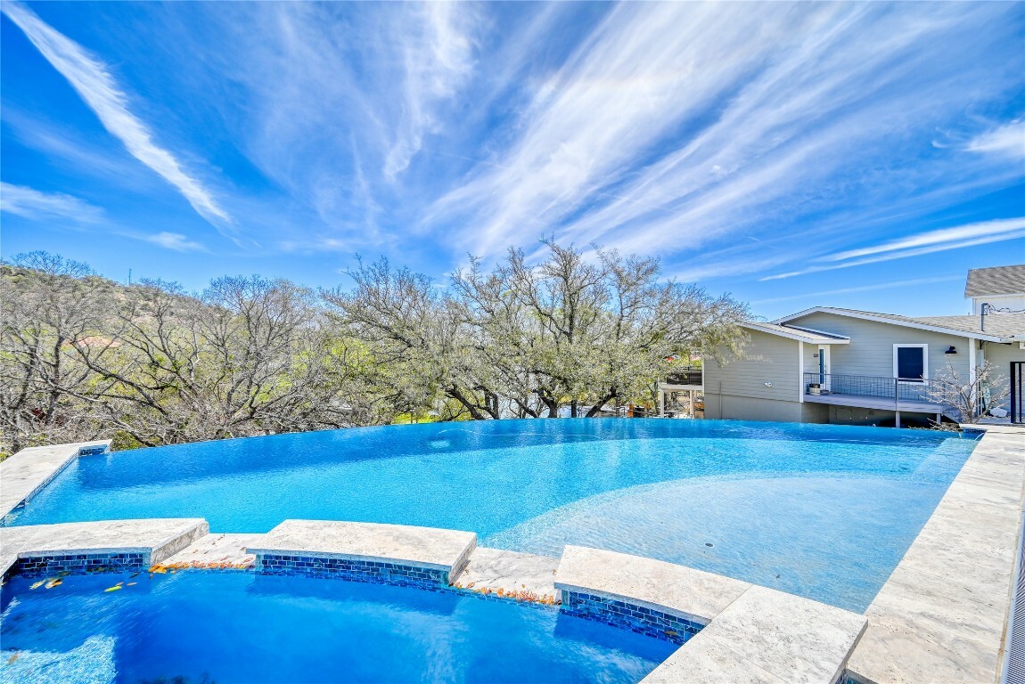 Property Photo: 335 Sandy Mountain Drive TX 78643