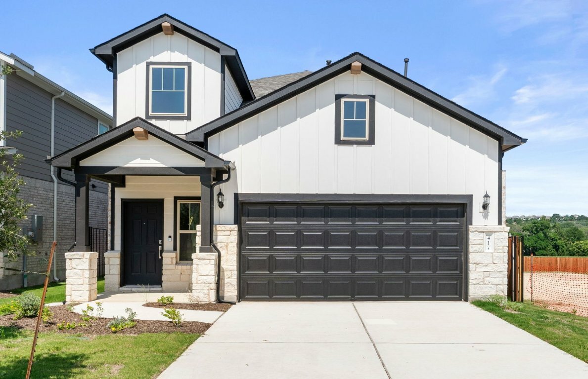 Property Photo: 417 Bristlecone Bend TX 78642