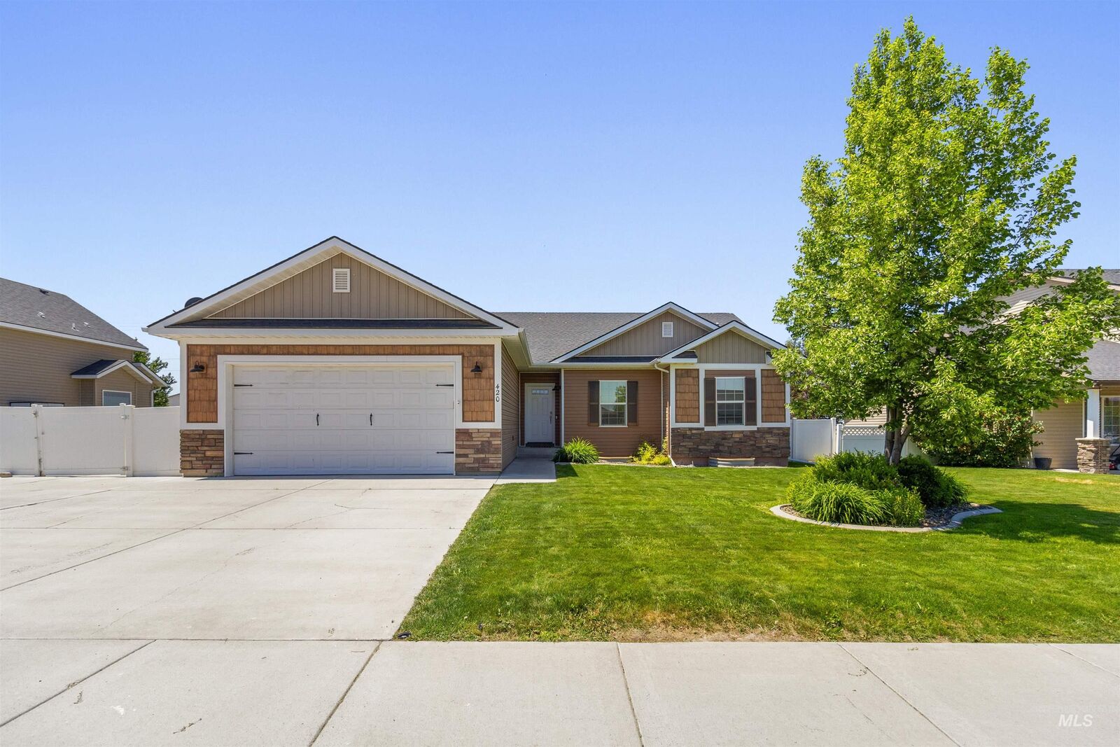 Property Photo:  420 Cayuse Creek Dr  ID 83341-5133 