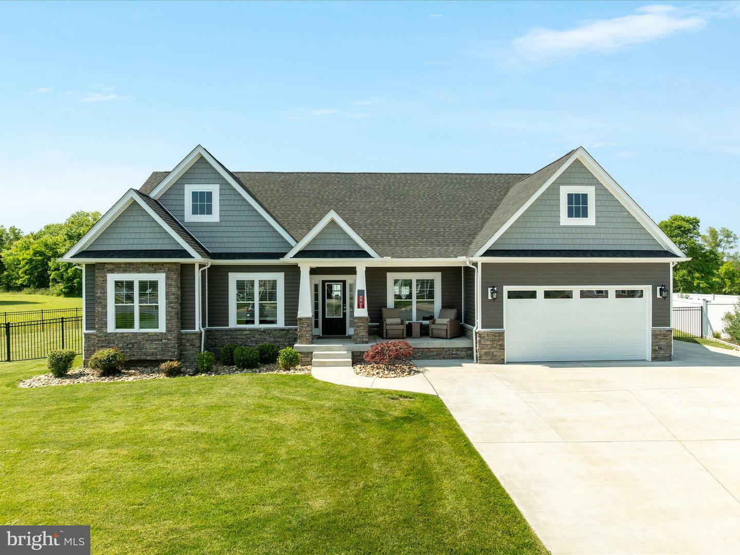 Property Photo: 103 Derrynan VA 22602