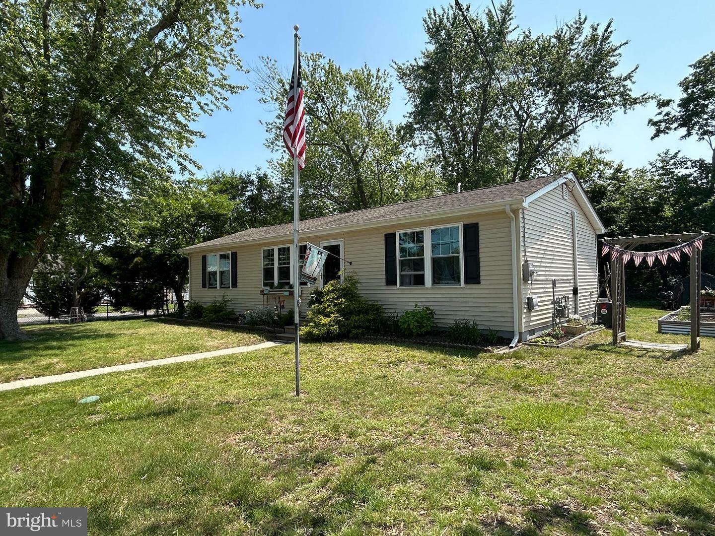 Property Photo: 2 Arbor Road NJ 08251