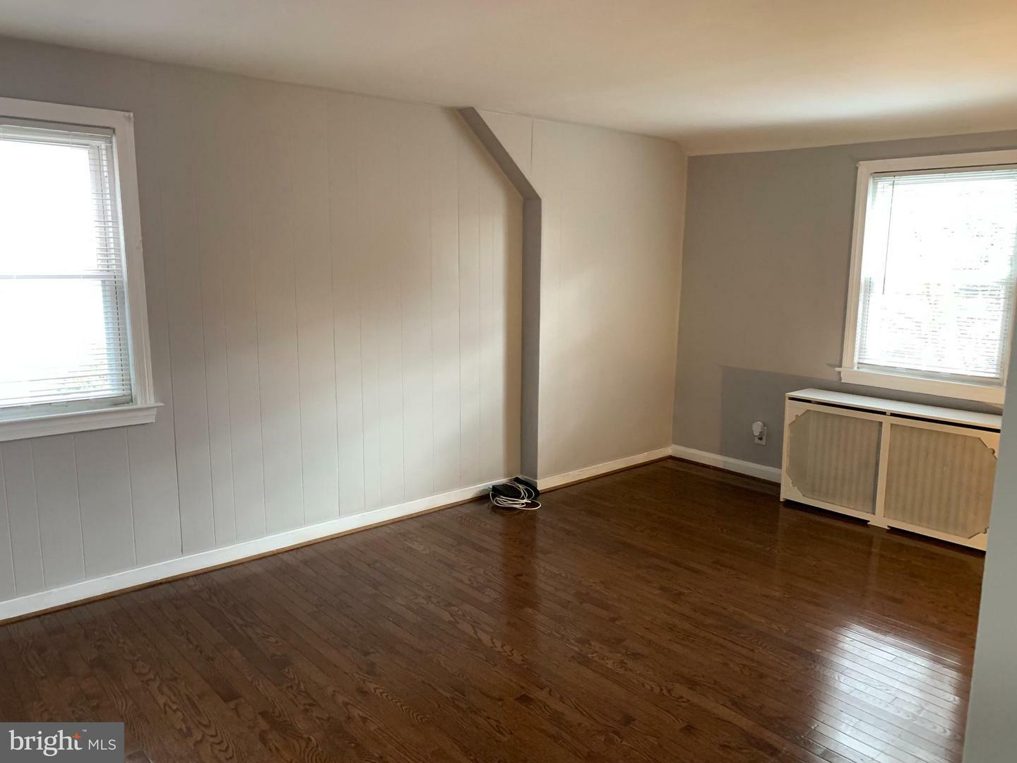 Property Photo: 121 Hillcrest Ave 2nd Floor NJ 08108