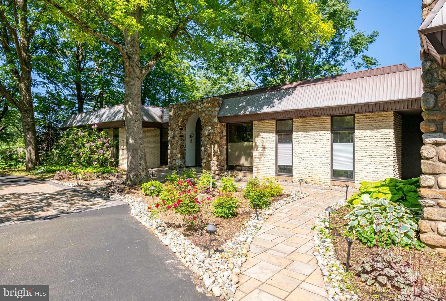 Property Photo: 10 Lowell Drive PA 19606