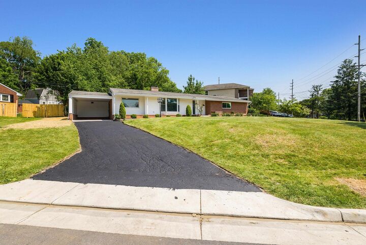 100 Monument Ave  Harrisonburg VA 22801 photo