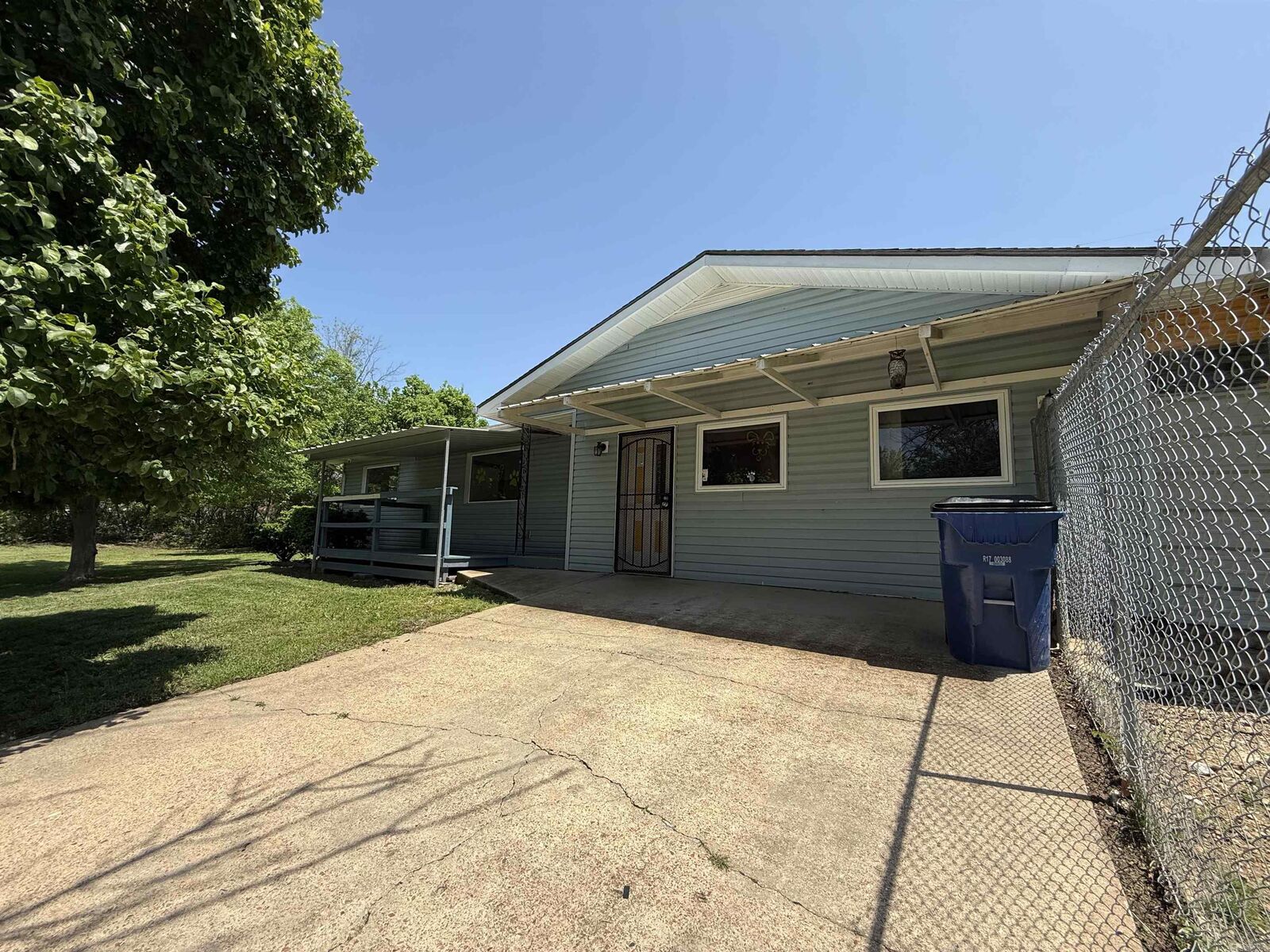Property Photo: 708 Cooper Estates Drive AR 72653