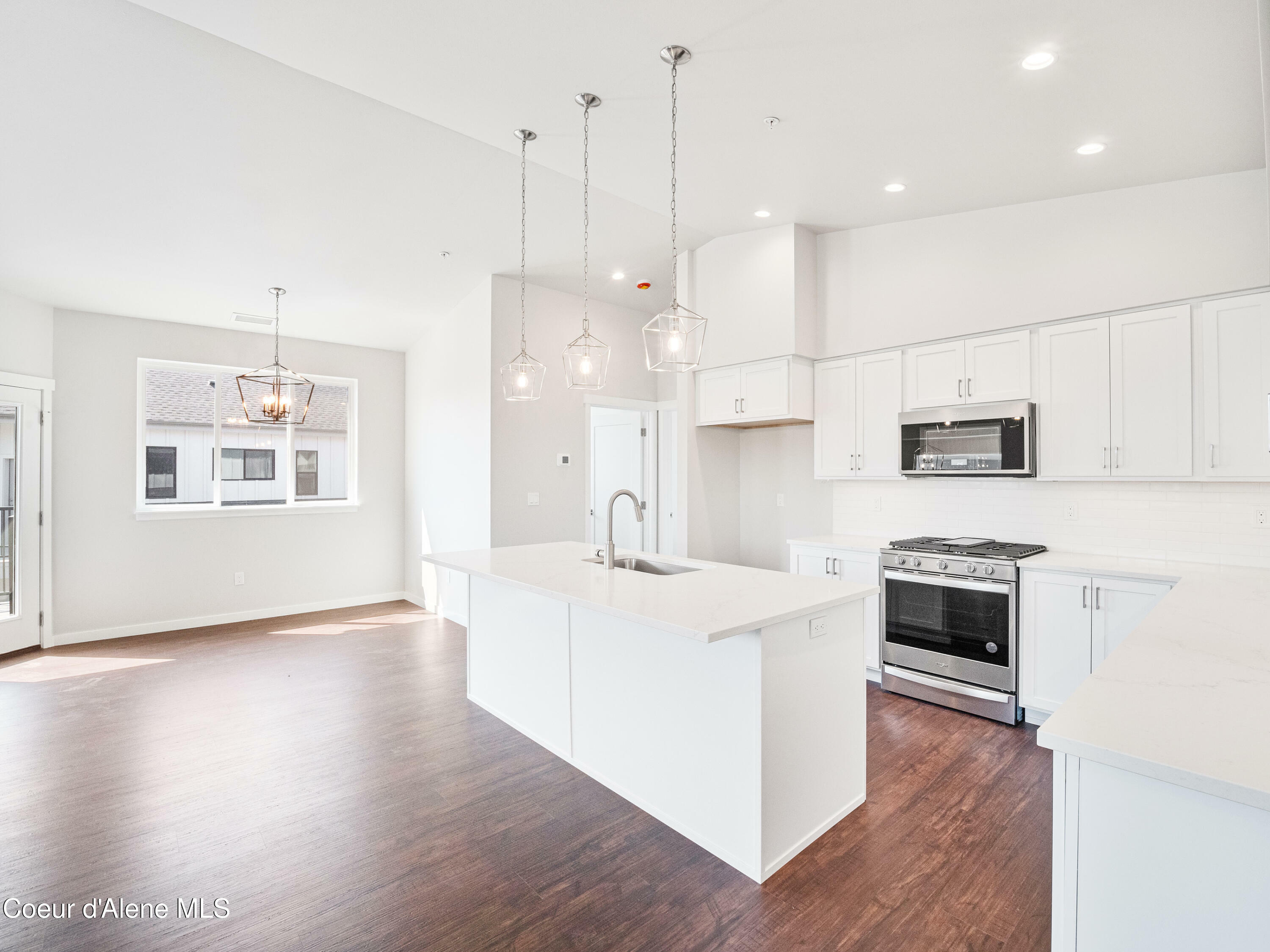 Property Photo: 928 E Railroad Avenue ID 83854