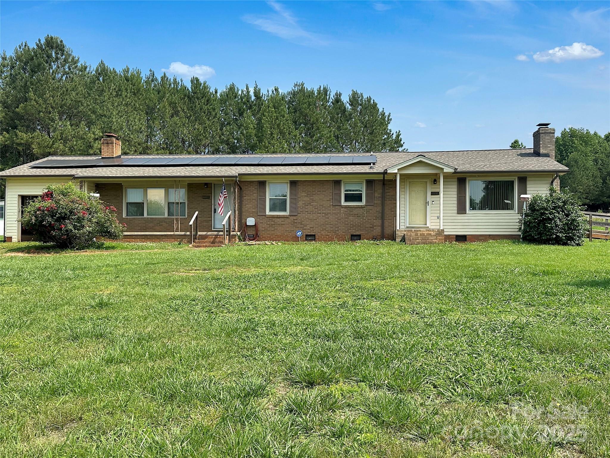 Property Photo: 305 Rockdale Road NC 28090