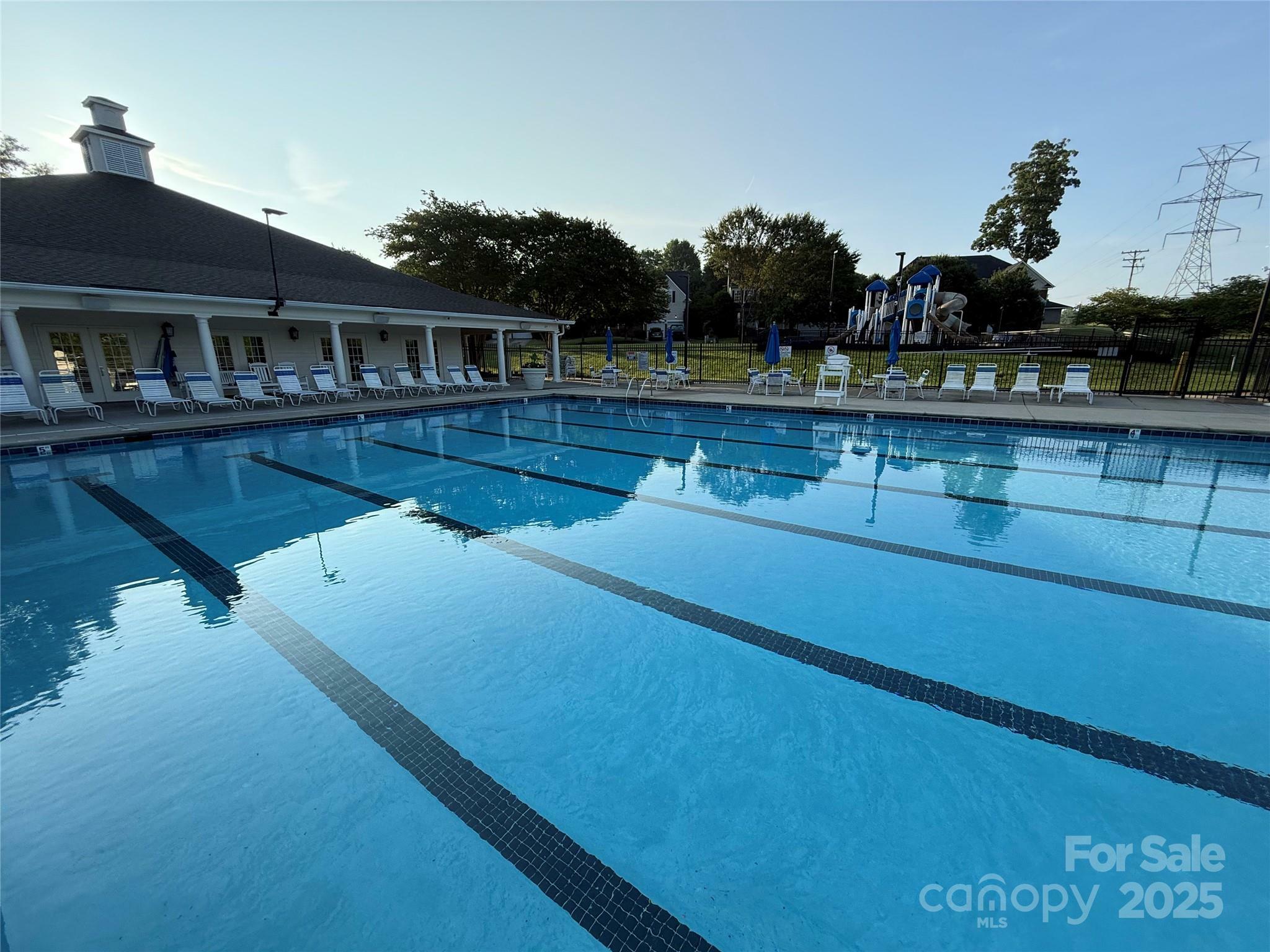 Property Photo: 129 N Audubon Avenue NC 28117