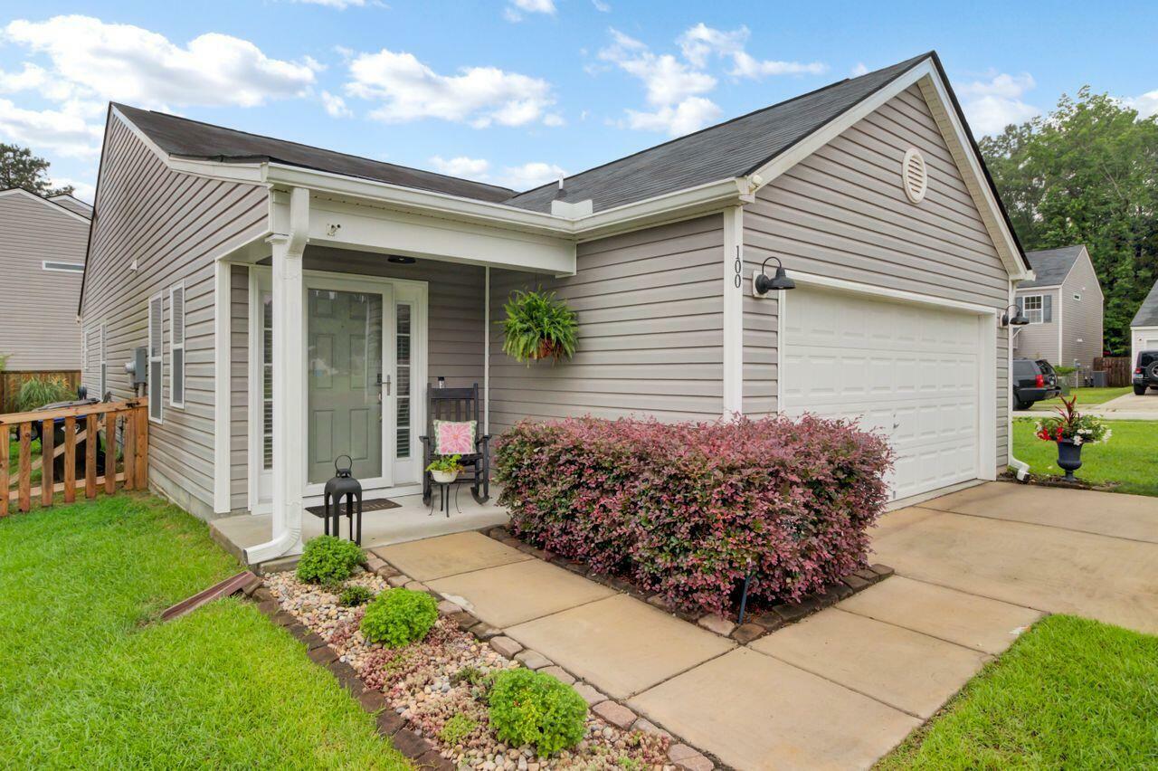 Property Photo: 100 Runnels Cove SC 29485