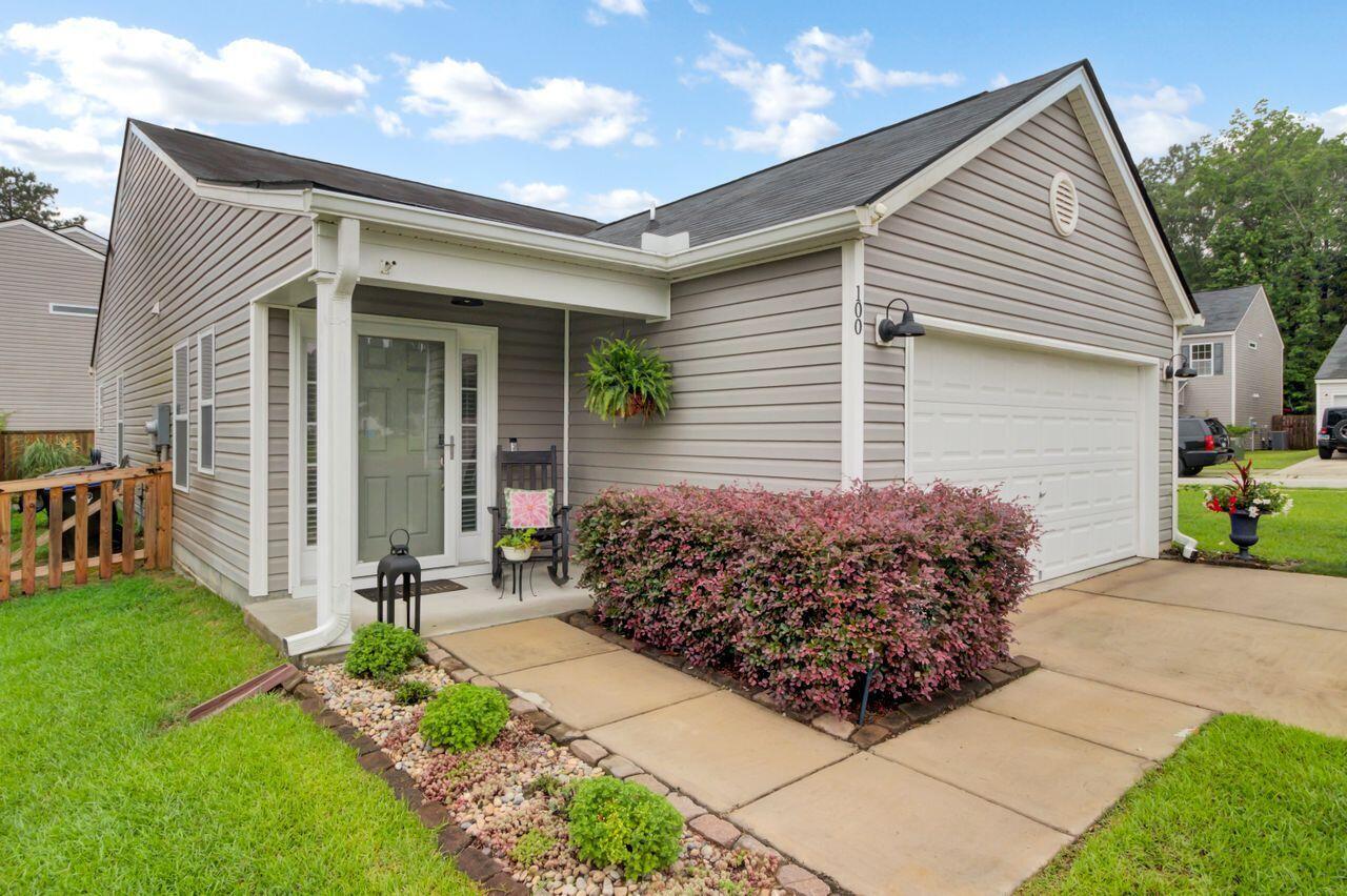 Property Photo: 100 Runnels Cove SC 29485