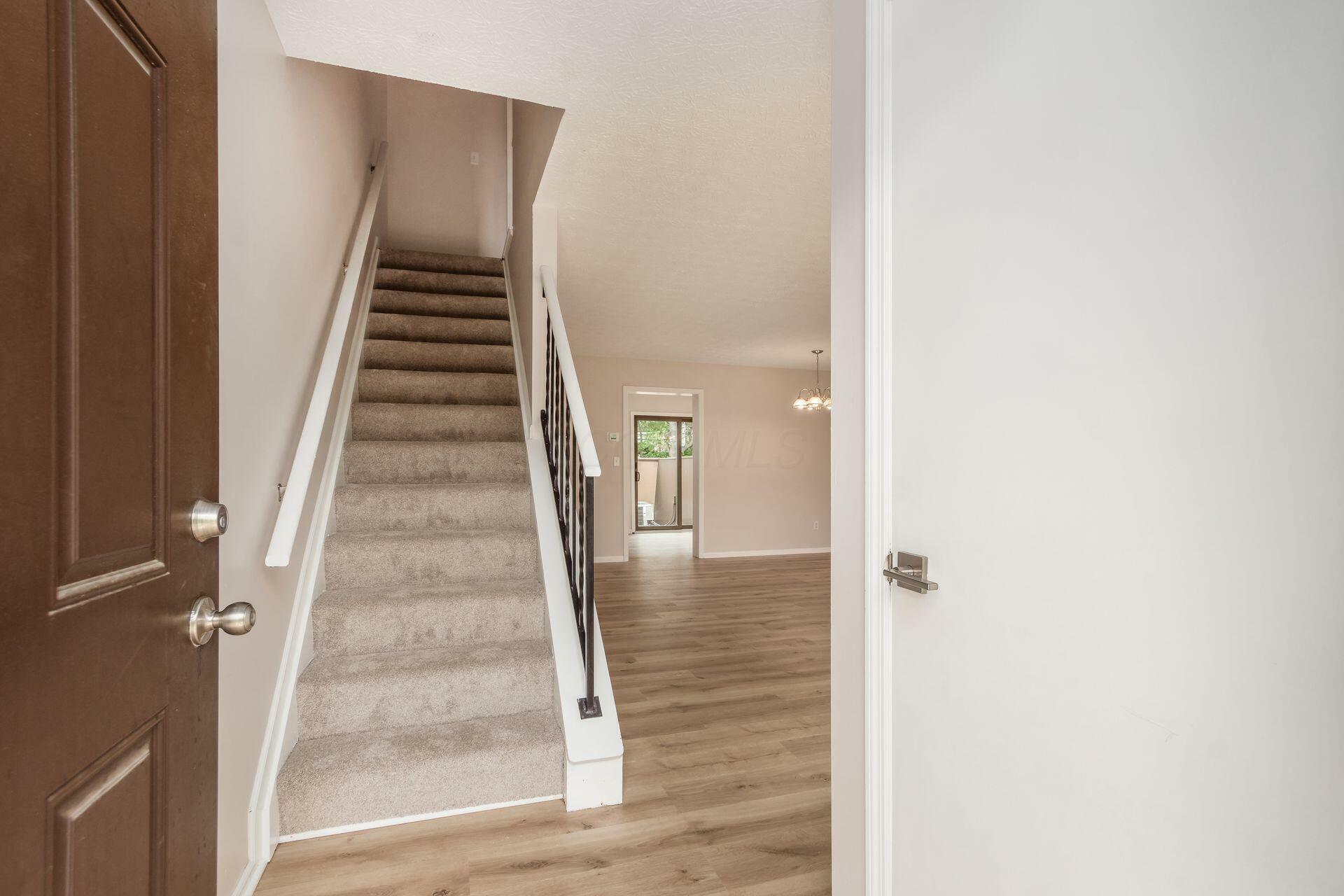Property Photo: 2353 McCauley Court OH 43220