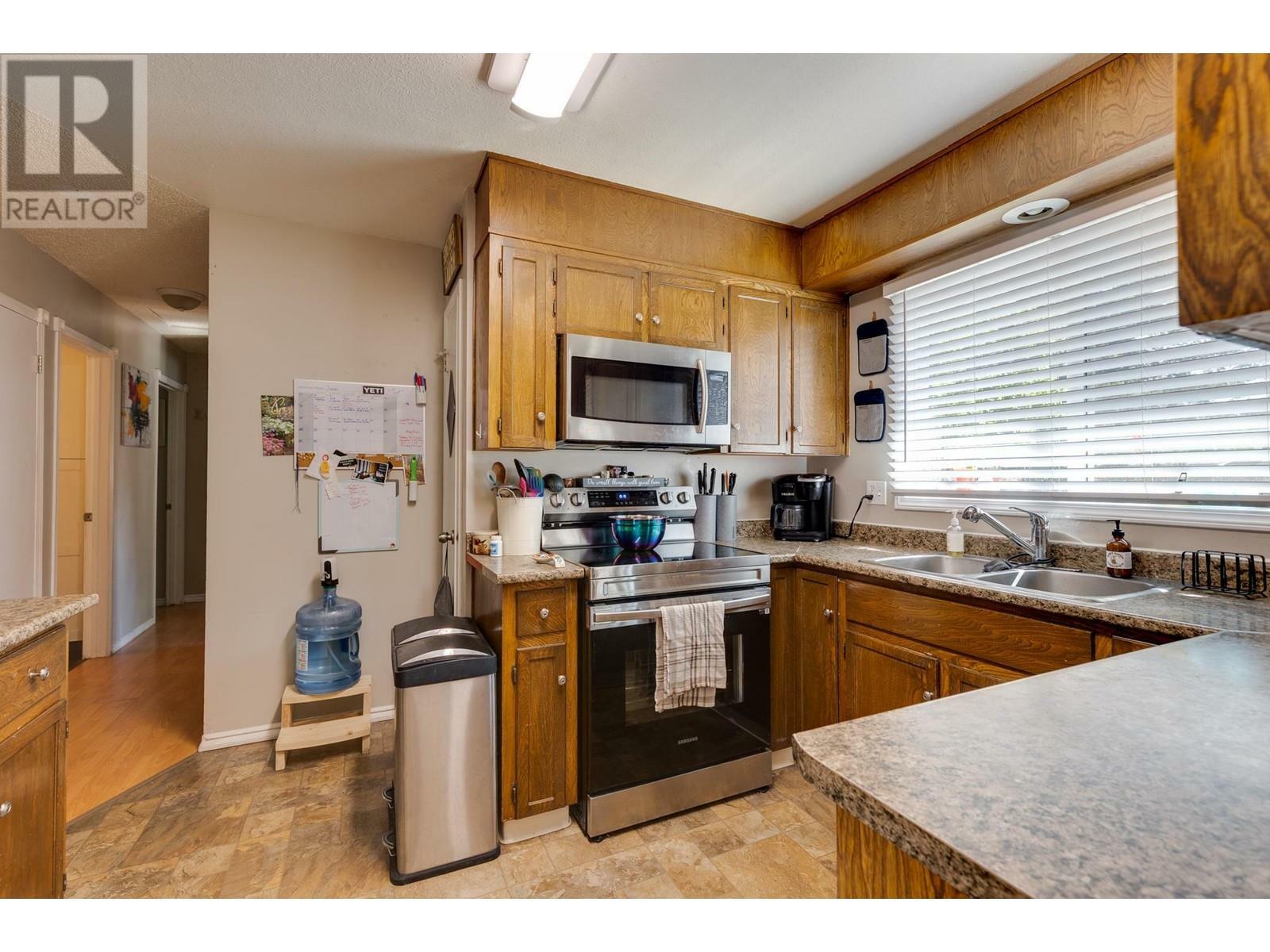 Property Photo: 7896 Queens Crescent BC V2N 3H6