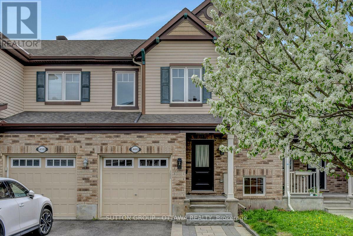Property Photo: 460 Meadowhawk Crescent ON K2J 5W8