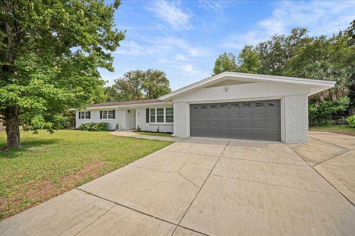 Property Photo: 603 NE Golf Course Drive FL 32547