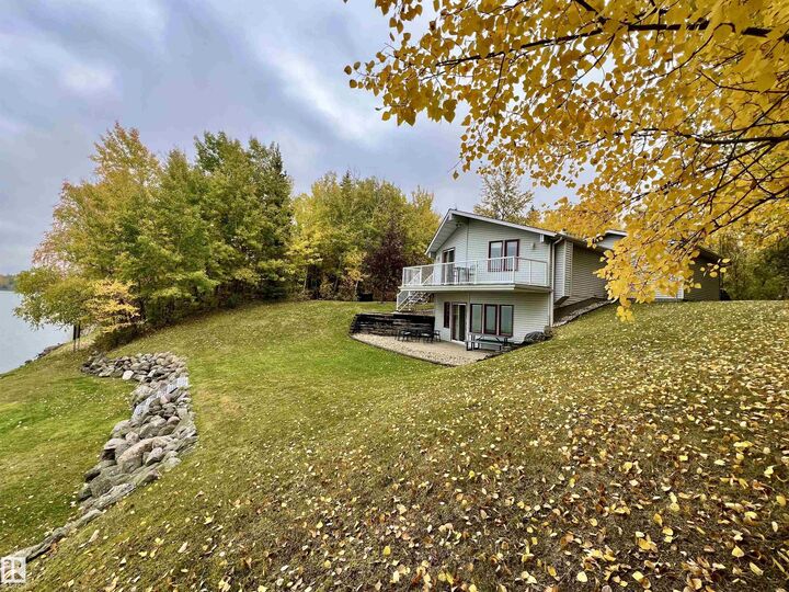 Property Photo: 2120 Twp Road 565 20 AB T0E 1V0