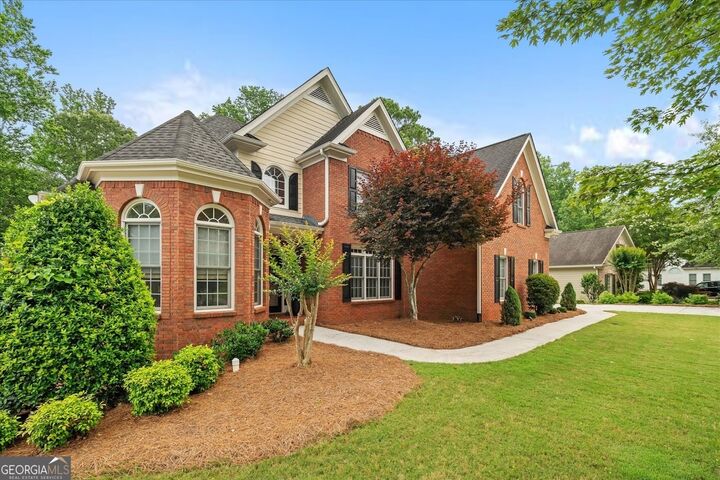 Property Photo:  1012 Chestnut Creek Drive  GA 30180 