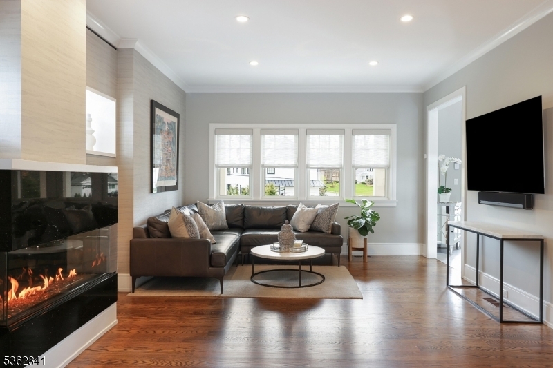Property Photo: 70 Barchester Way NJ 07090
