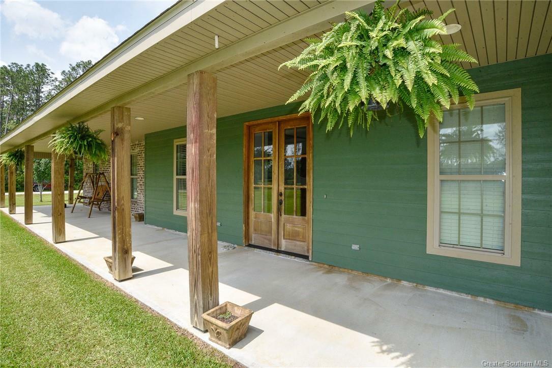 Property Photo: 652 Pilgrim Rest Road LA 70633
