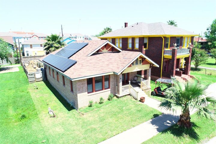 Property Photo: 1714 Market Street TX 77550