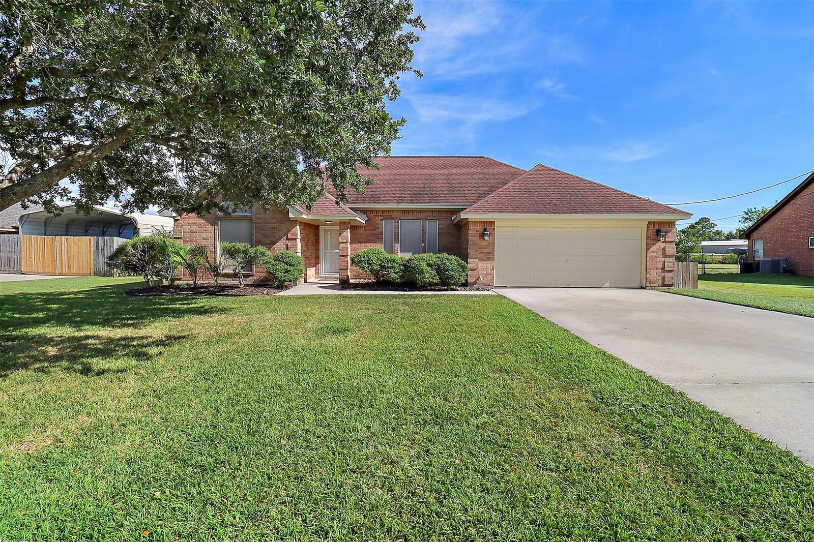 Property Photo: 4614 Joe Patch Road TX 77523