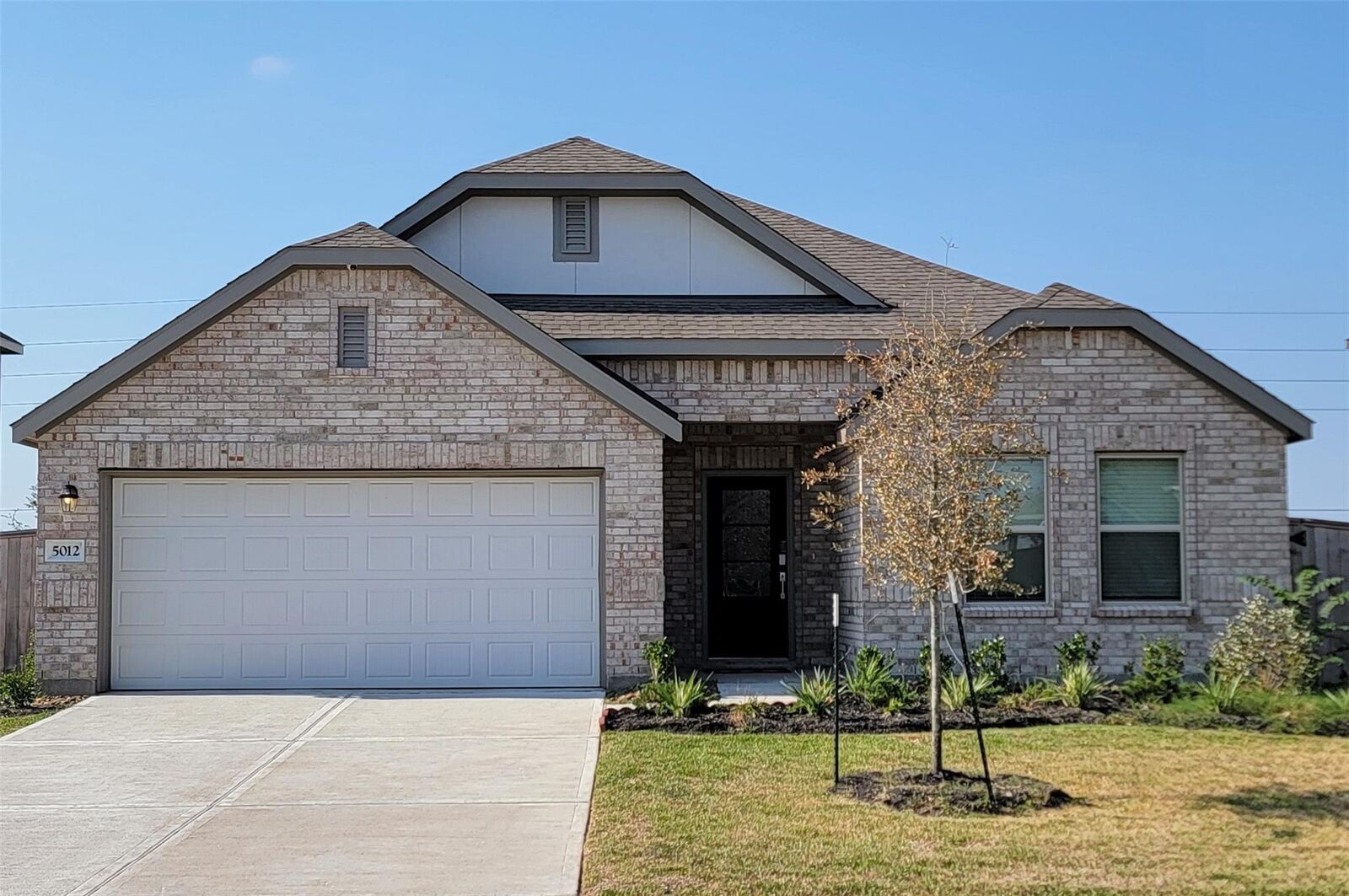 Property Photo:  5012 Twin Summit Drive  TX 77469 