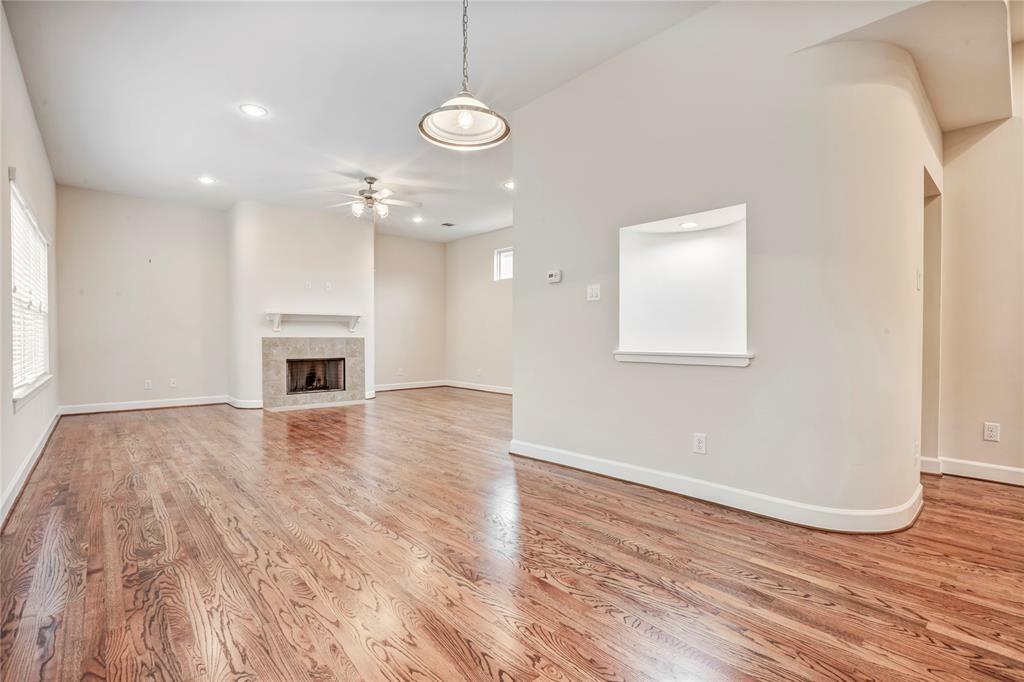 Property Photo:  520 Westcross Street  TX 77018 