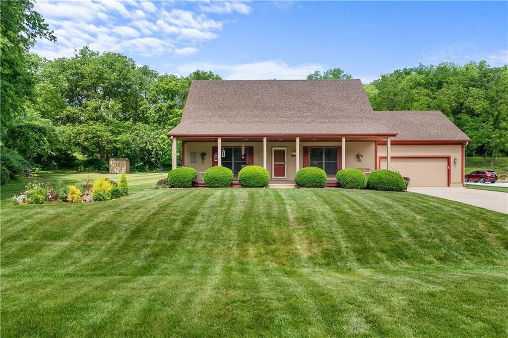 Property Photo:  3050 S Bradford Lane  MO 64015 