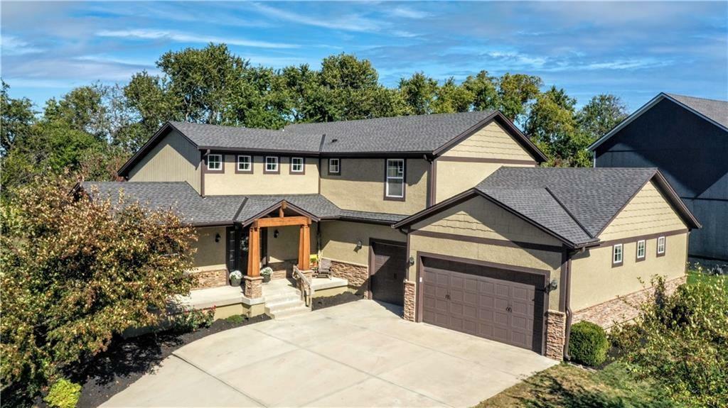 Property Photo:  8467 Valley Spring Drive  KS 66018 