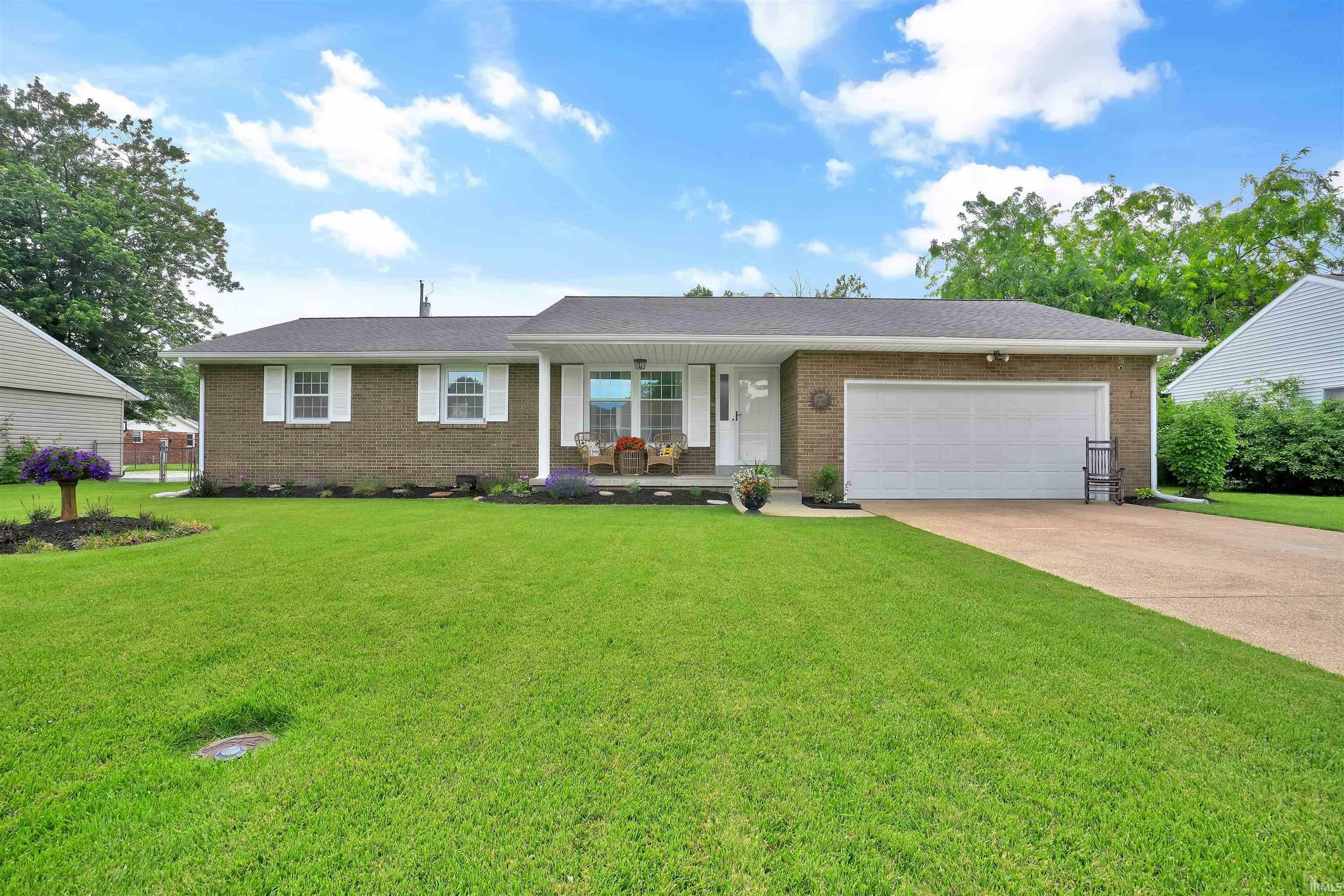 1908 N Iroquois Drive  Evansville IN 47715 photo