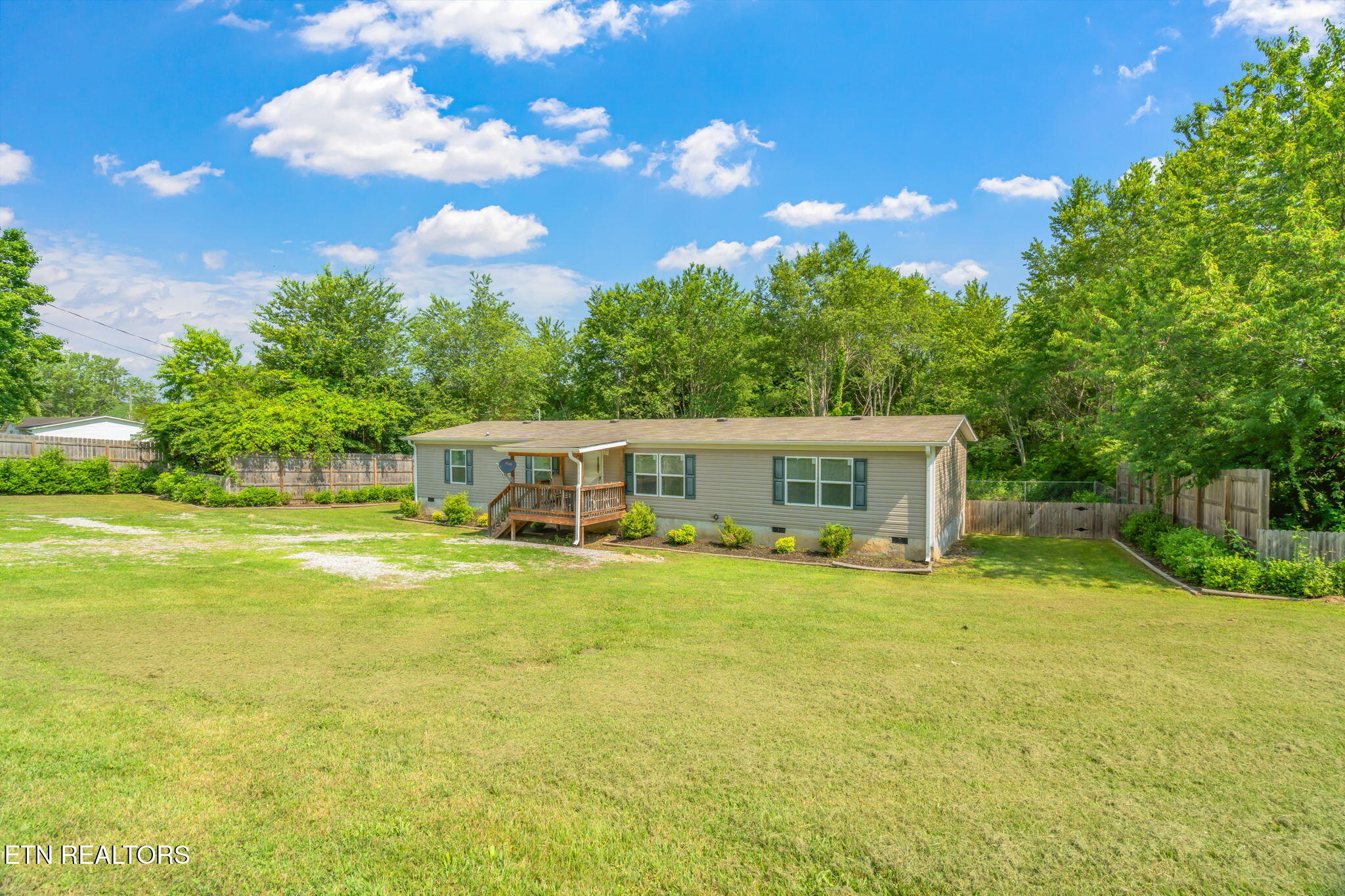 Property Photo: 20156 Steekee Rd TN 37774