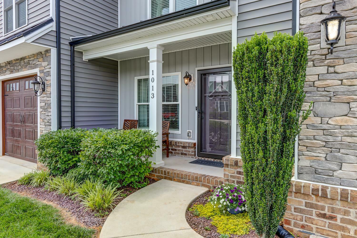 Property Photo: 1013 Cobblestone Lane VA 24551