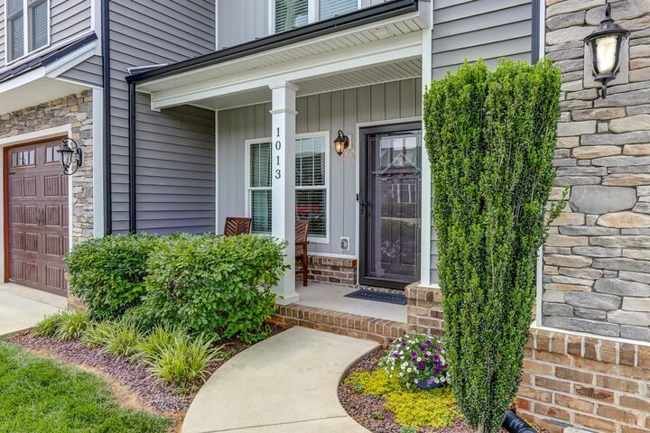 Property Photo:  1013 Cobblestone Lane  VA 24551