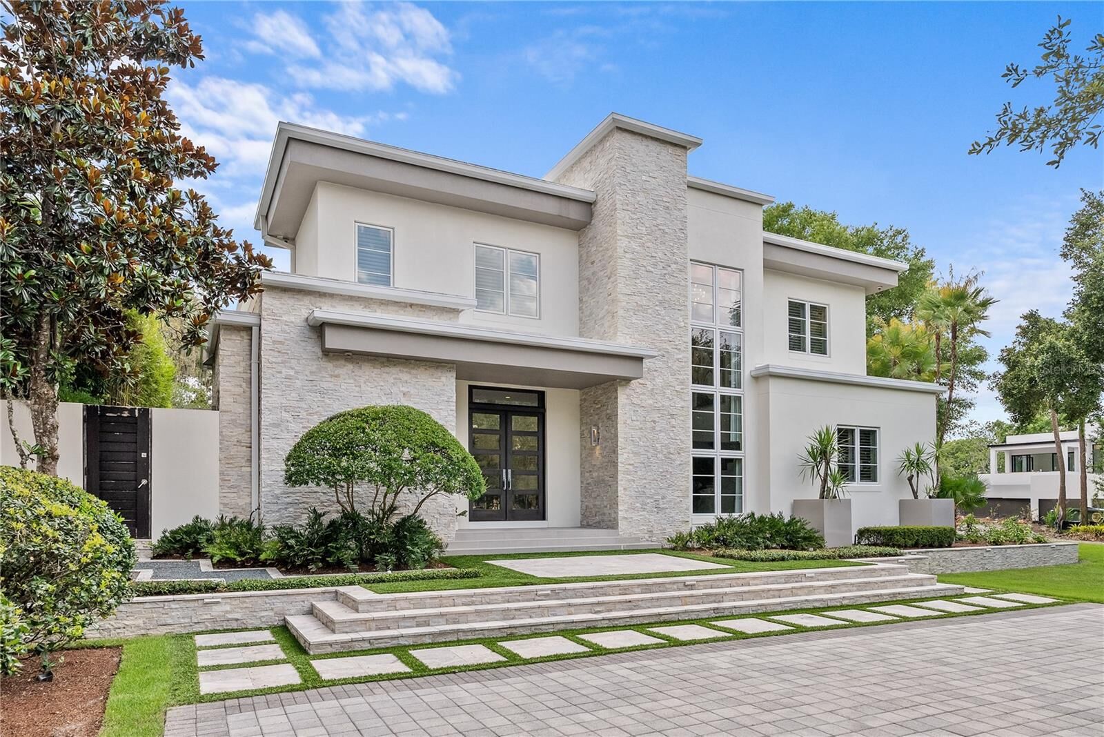 Property Photo: 1820 Englewood Road FL 32789