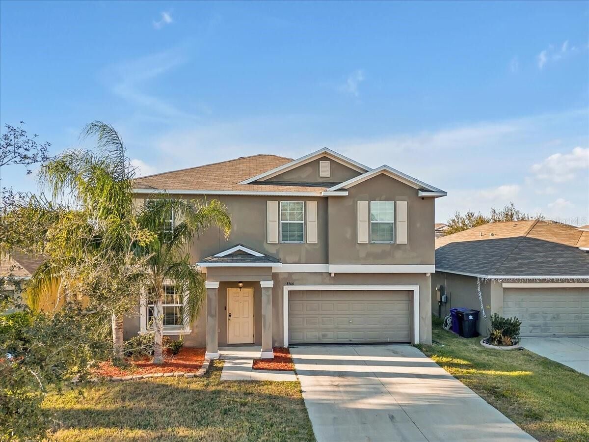 Property Photo: 8506 Hunters Fork Loop FL 33573