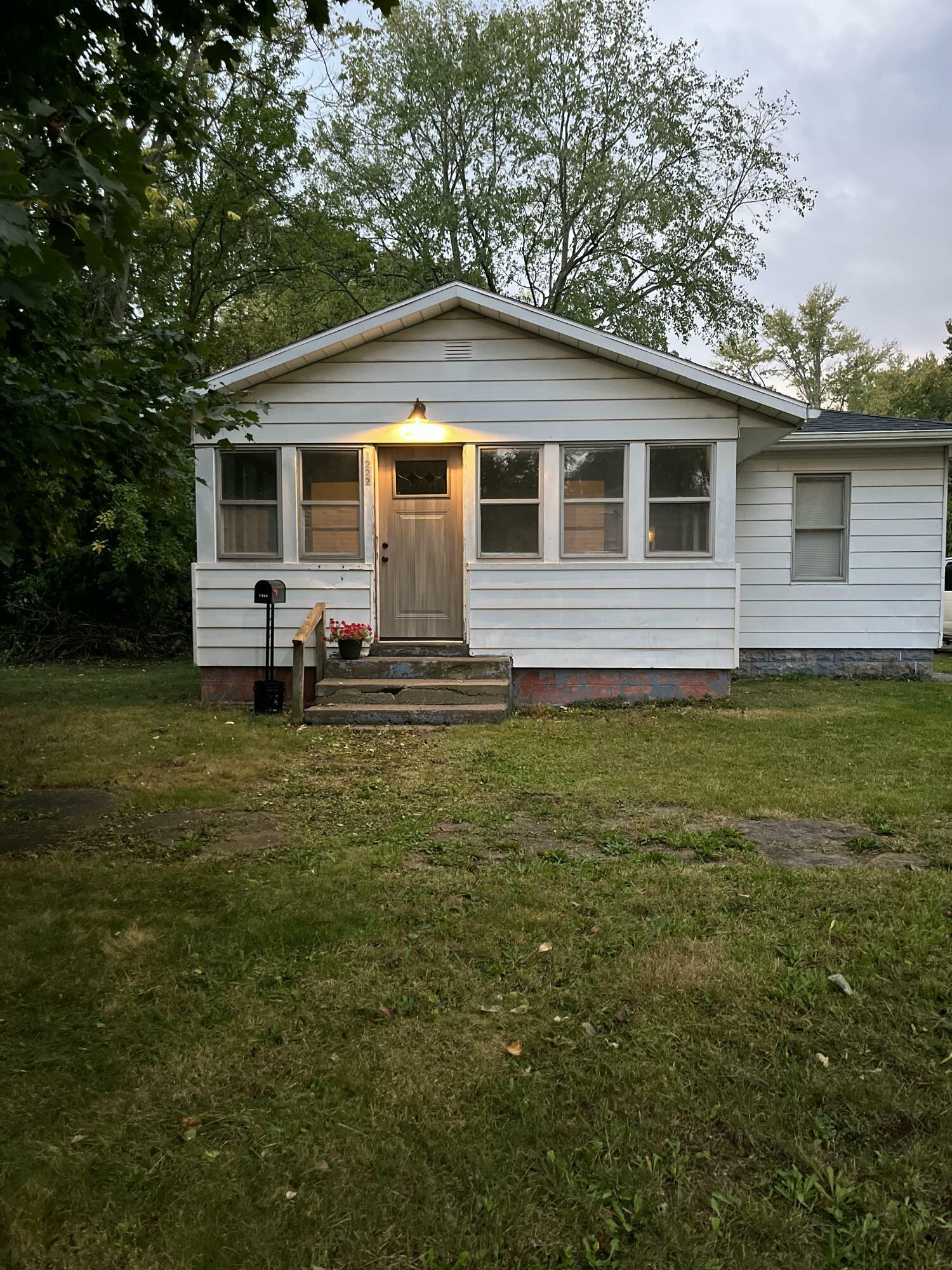 Property Photo: 1222 N 9th Street MI 49120