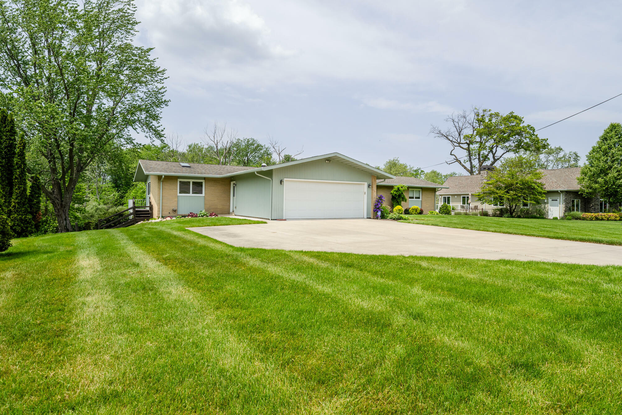 Property Photo: 2310 Riverbend Drive MI 49022