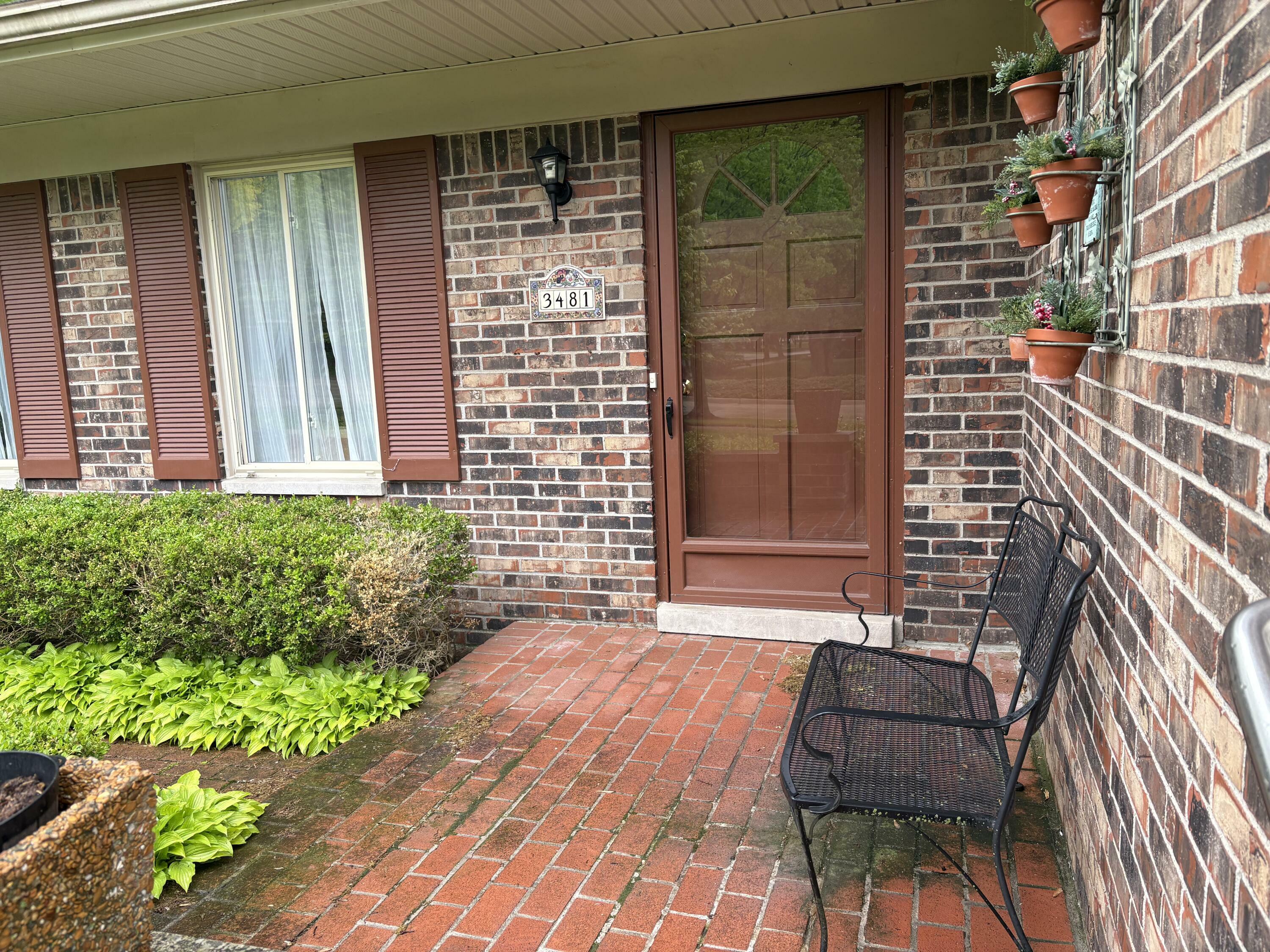 Property Photo: 3481 Witherbee Drive MI 48084