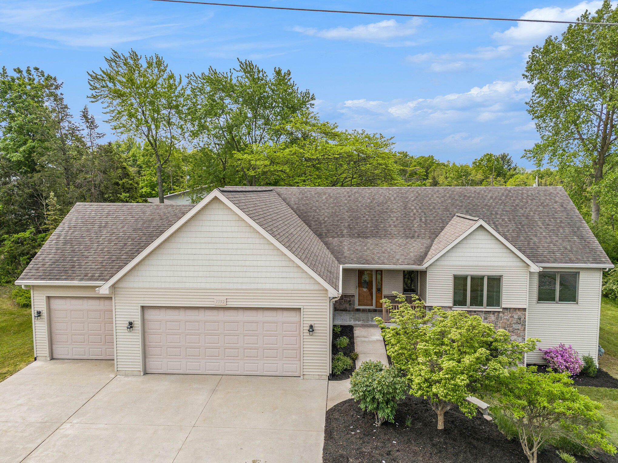 Property Photo: 7352 Lakeridge Road MI 49090