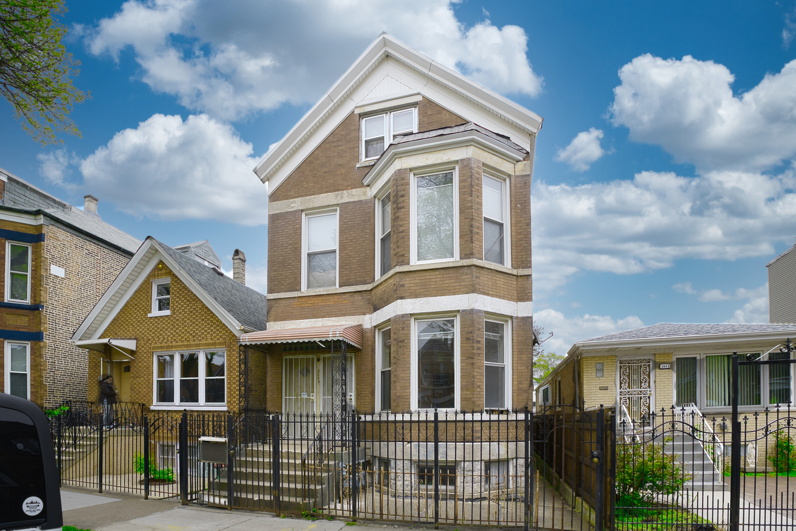 Property Photo: 3645 S Wood Street IL 60609