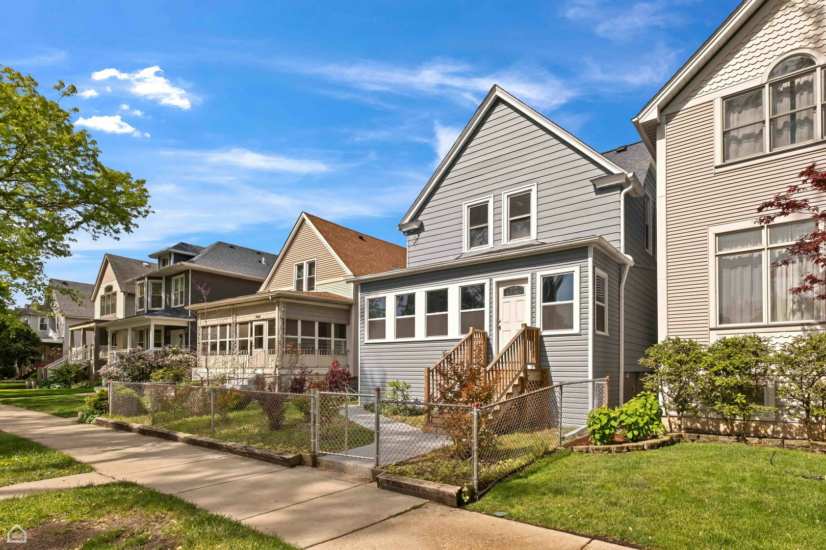 Property Photo: 4042 N Kenneth Avenue IL 60641