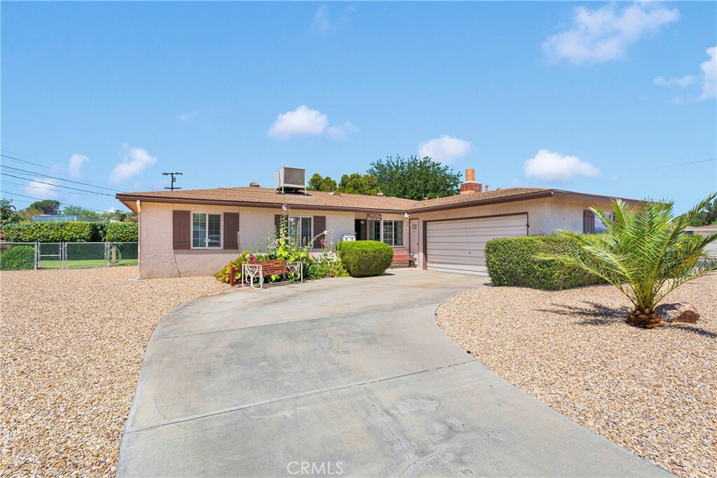 Property Photo: 15506 Del Rey Drive CA 92395
