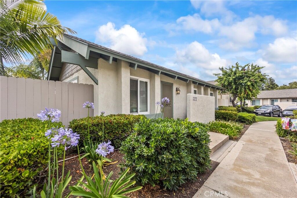 Property Photo:  22972 Caminito Linda  CA 92653 