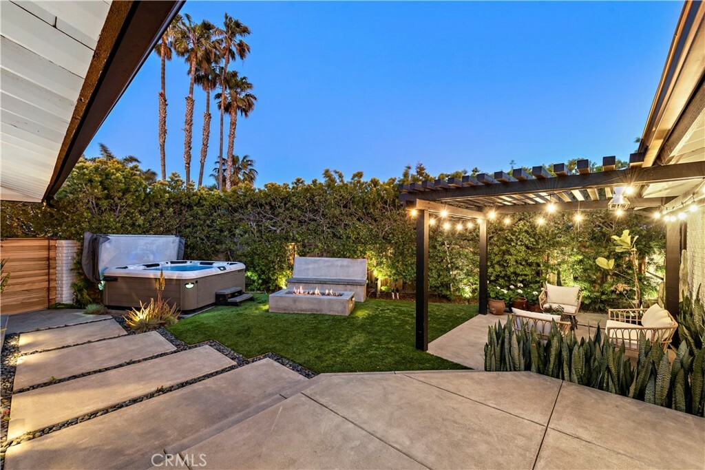 Property Photo:  2402 Calle Madiera  CA 92672 
