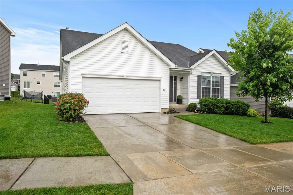 Property Photo: 517 Golden Leaf Court MO 63367