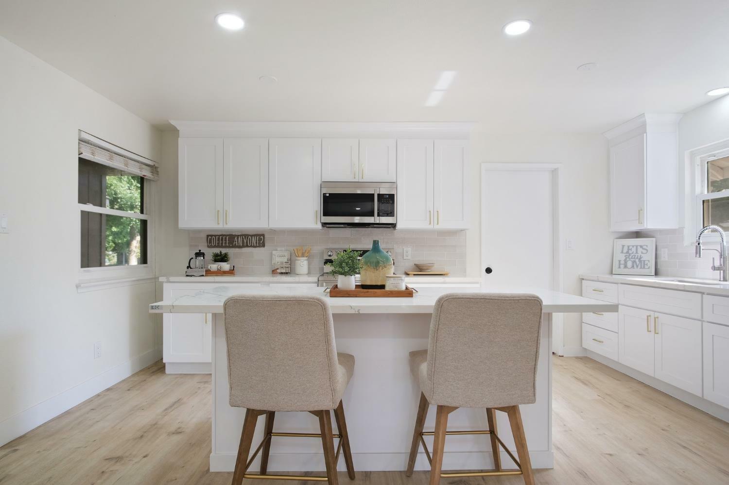 Property Photo:  635 W Los Felis Avenue  CA 95210 